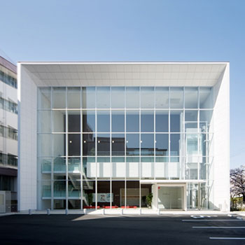 越原記念館